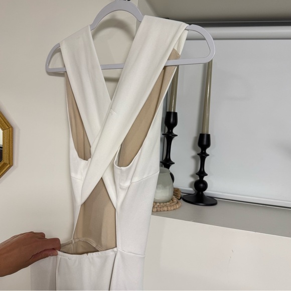 Lulu’s Open Back Jumpsuit - Picture 9 of 10